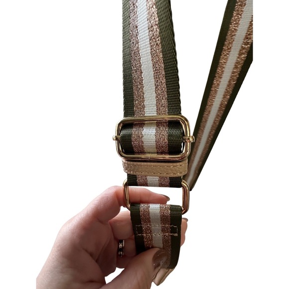 Mali+Lil crossbody phone bag small tan pebbled leather glitter strap - Picture 11 of 13